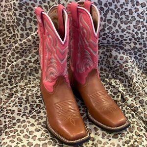 Tony Lama Size 6B Excellent Condition